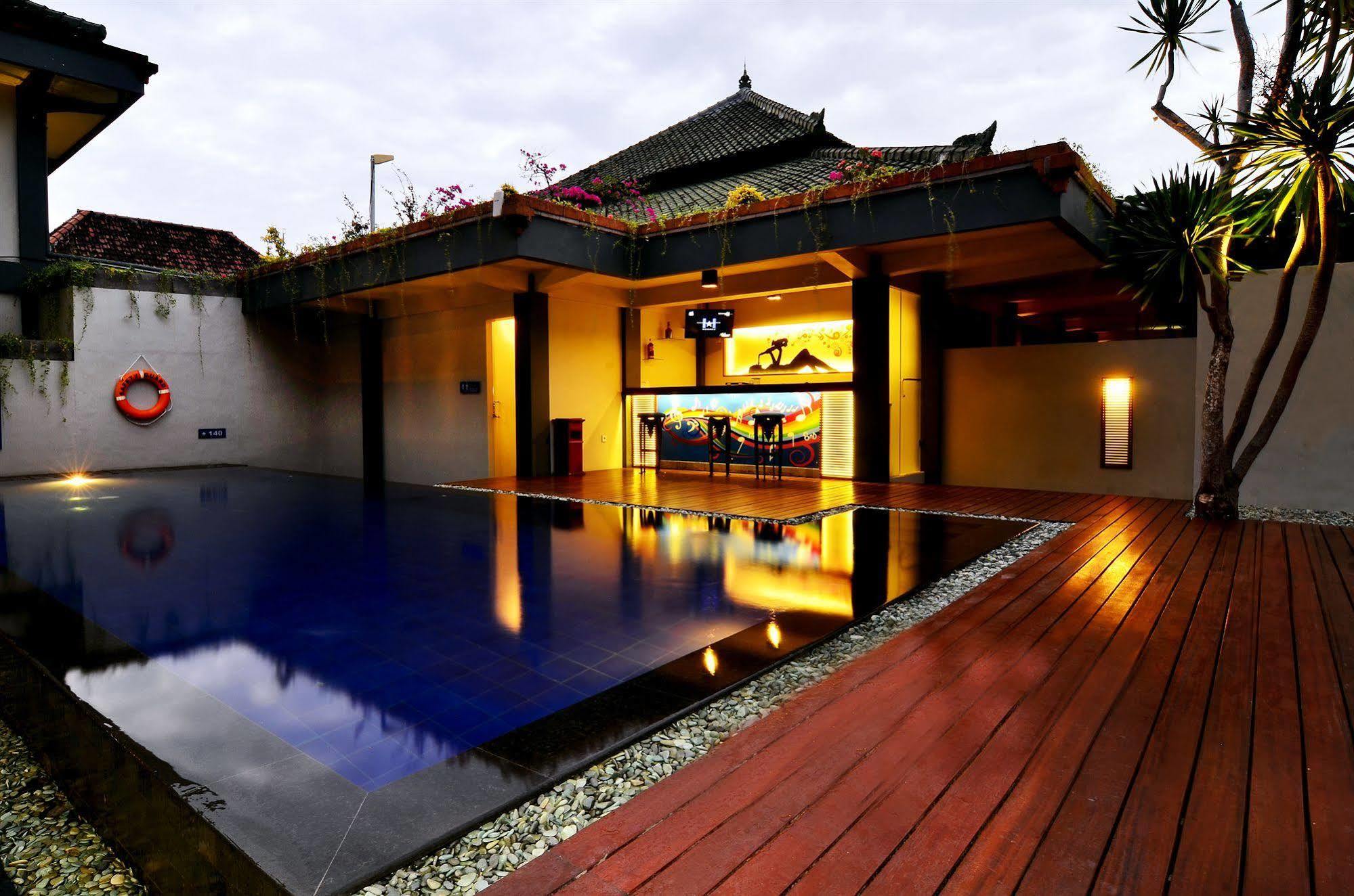 The Yani Hotel Bali Pesanggaran Exterior foto